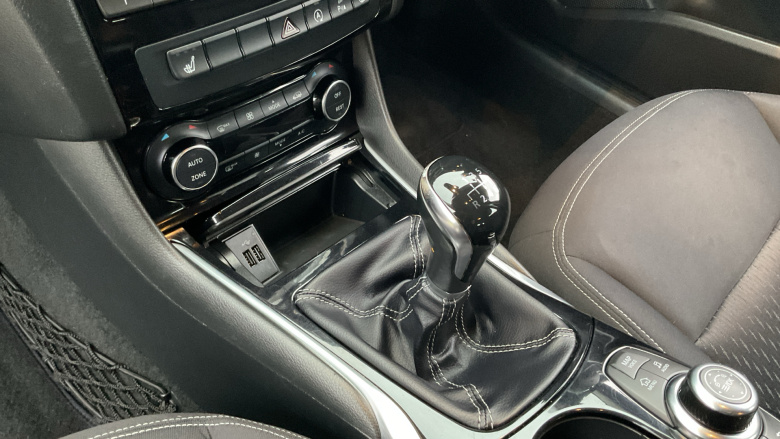 Infiniti Q30 1.5d Business Executive 5dr Diesel Hatchback